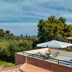 بيت للعطل Casa Regina - 5min To - Peaceful Retreat *