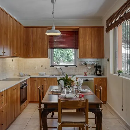 בית נופש Casa Regina - 5min To - Peaceful Retreat Lithakia (Zakynthos)