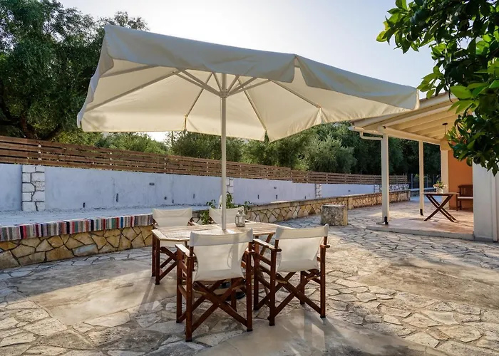 בית נופש Casa Regina - 5min To - Peaceful Retreat Lithakia (Zakynthos)