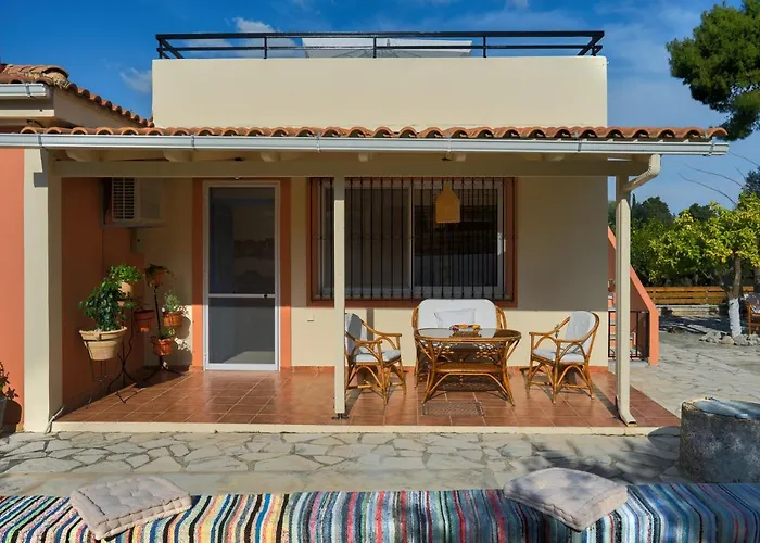 Casa Regina - 5min To - Peaceful Retreat בית נופש *